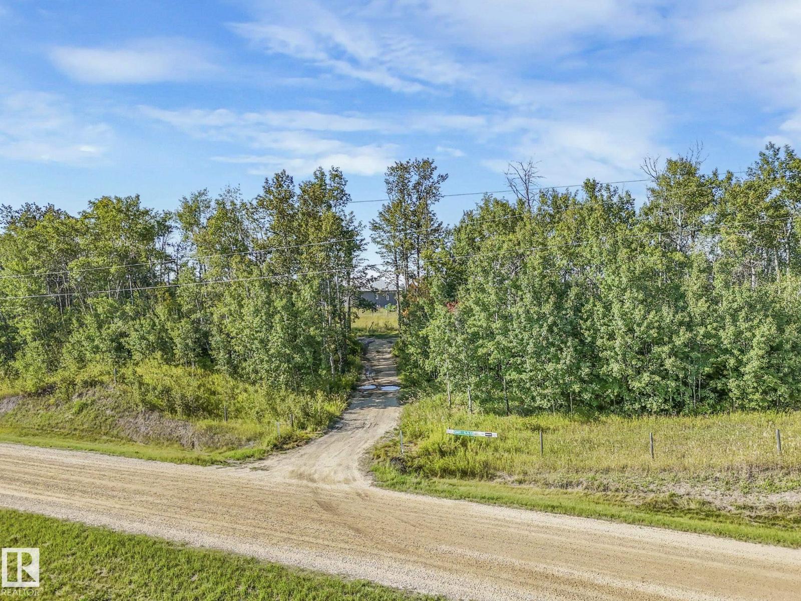 Photo 18 of 53405 Rge Road 53, Rural Parkland County AB