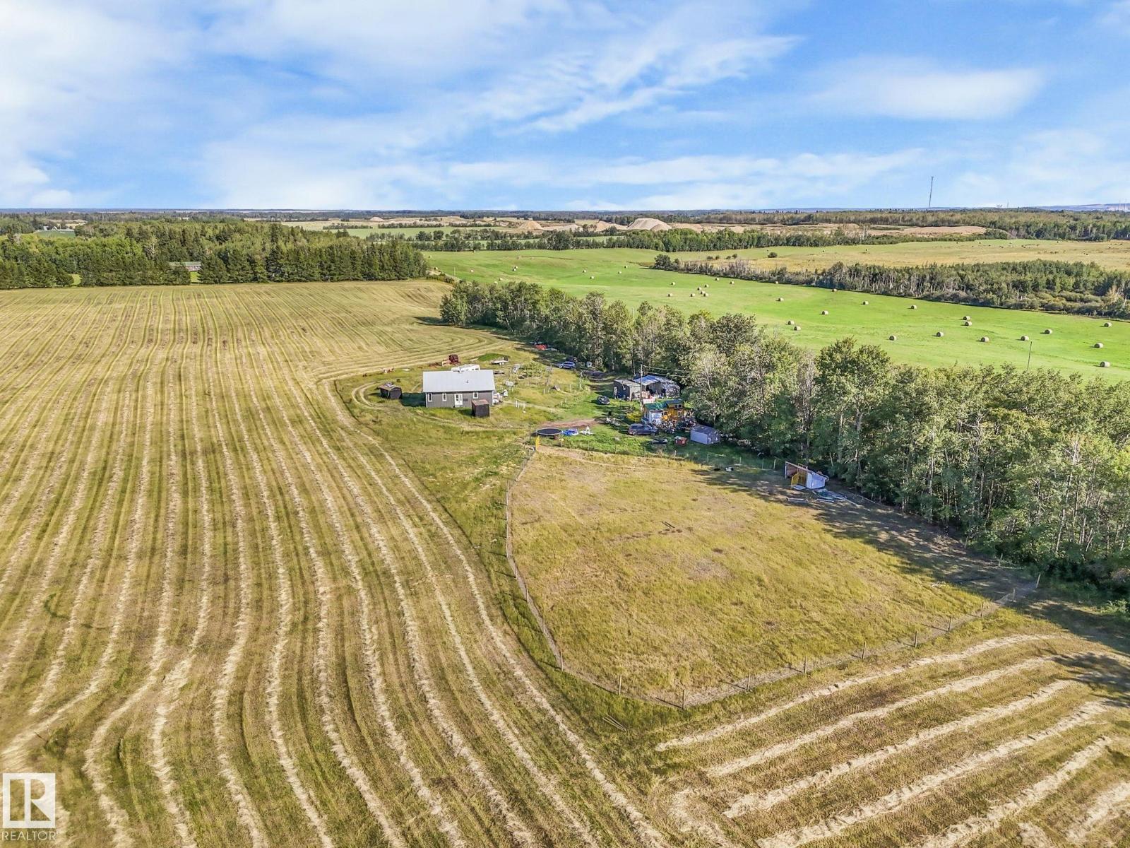 Photo 13 of 53405 Rge Road 53, Rural Parkland County AB