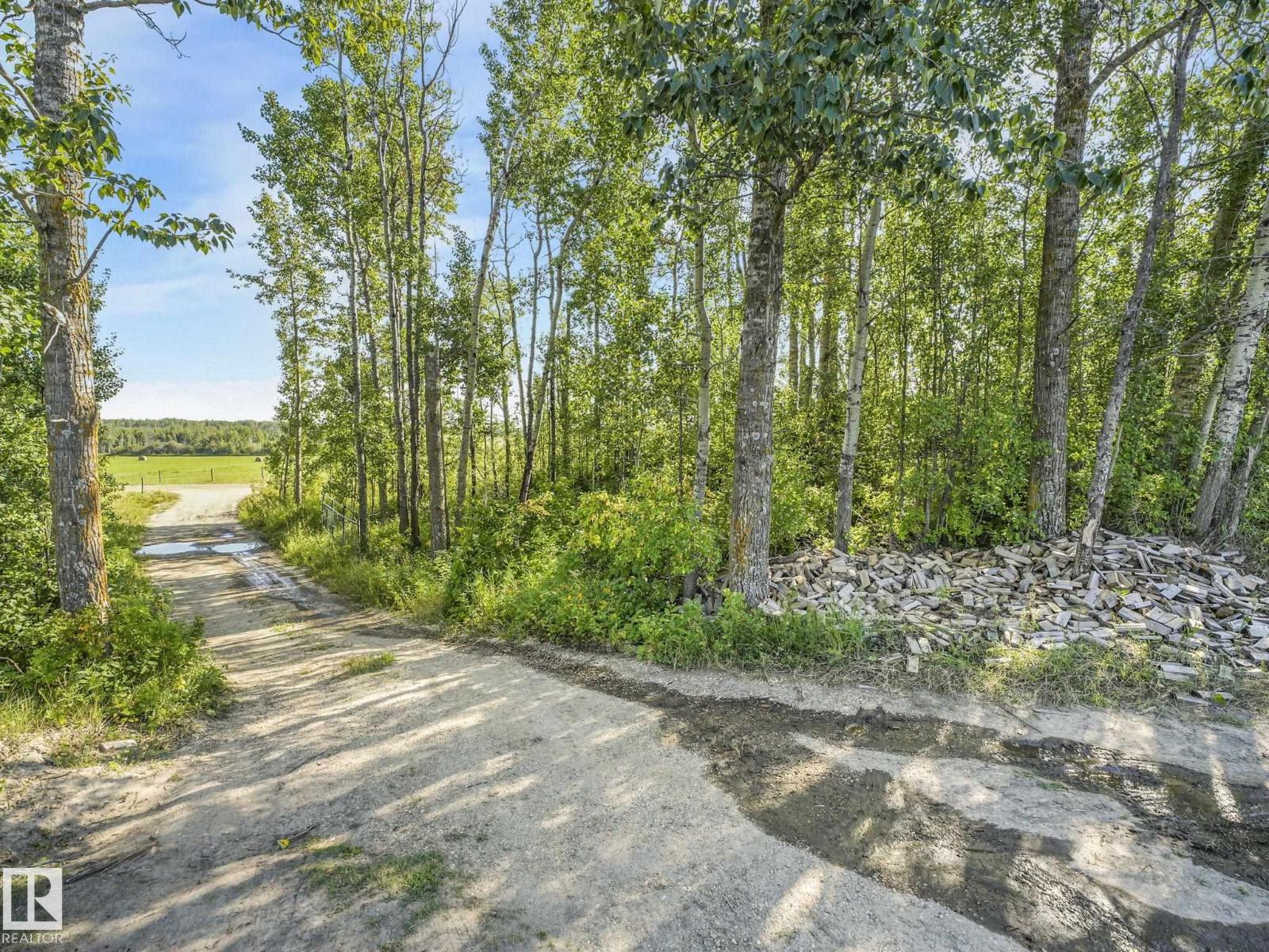 Photo 20 of 53405 Rge Road 53, Rural Parkland County AB