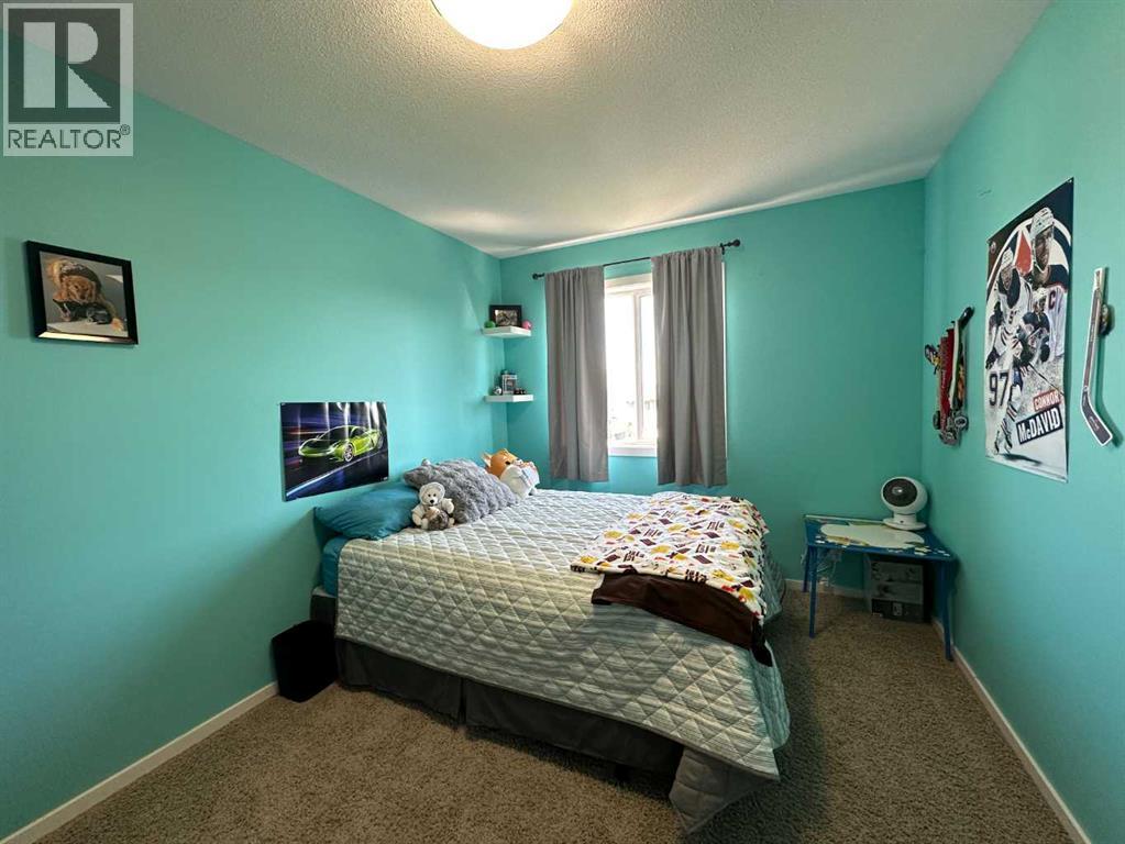 5815 63 Avenue Close, Ponoka