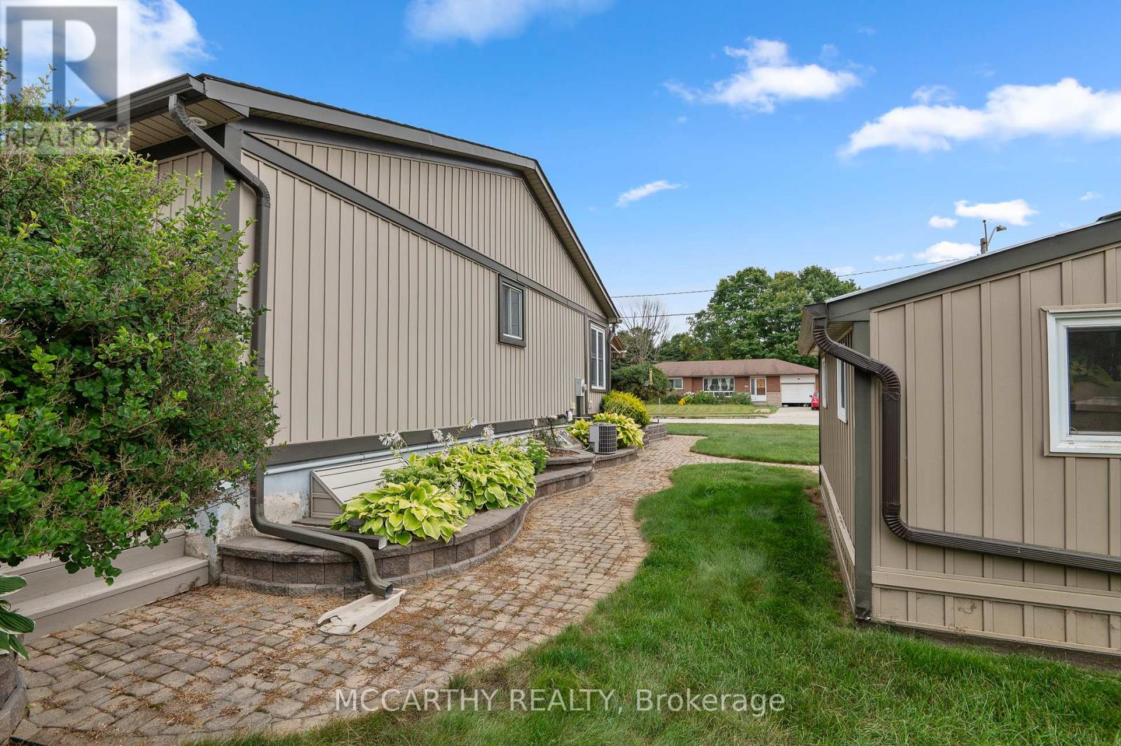 Photo 23 of 140 Ann Street, Shelburne ON