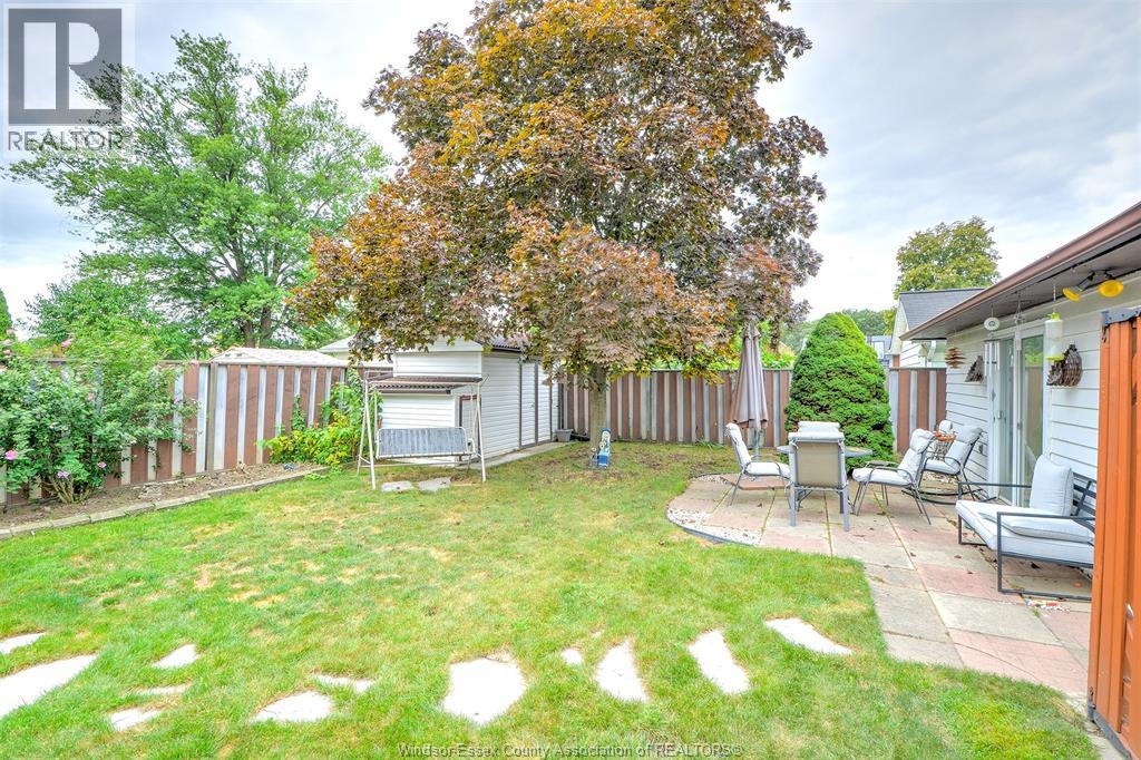 Photo 31 of 9715 Osborn, Windsor ON