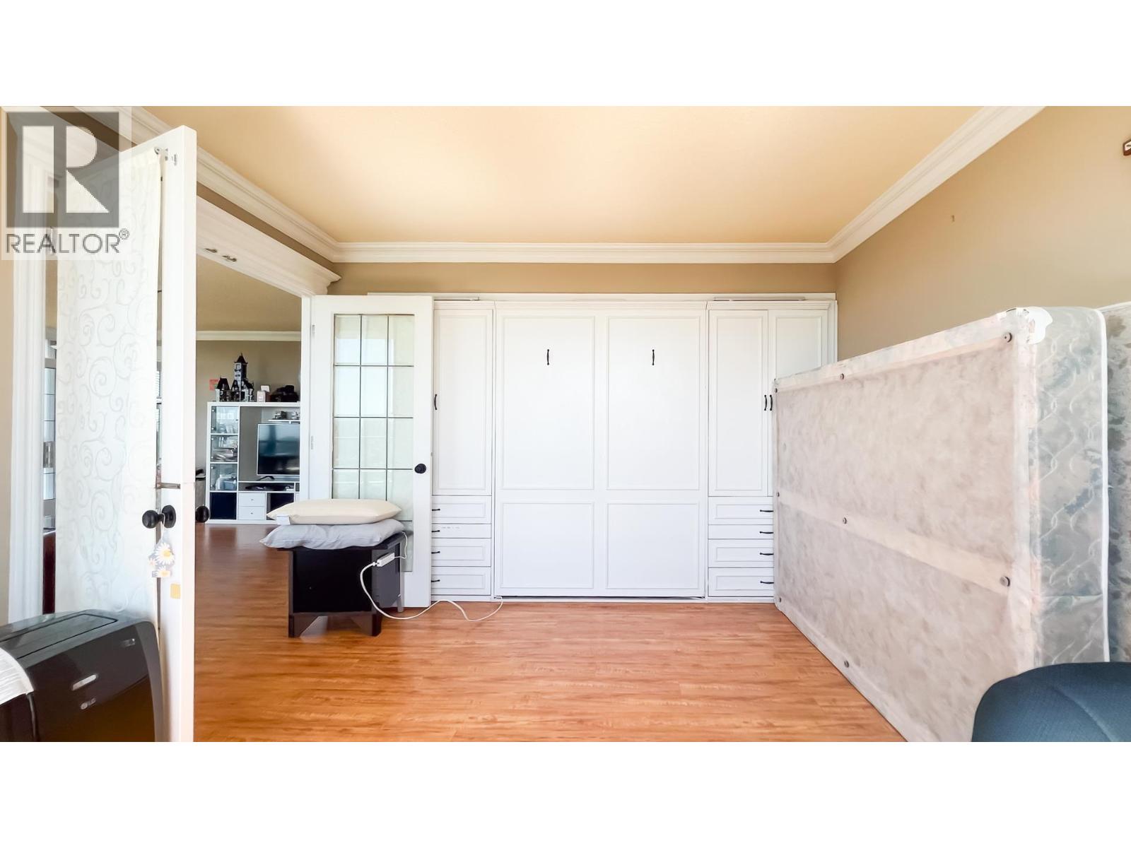 Photo 21 of 1206 8811 Lansdowne Road, Richmond BC
