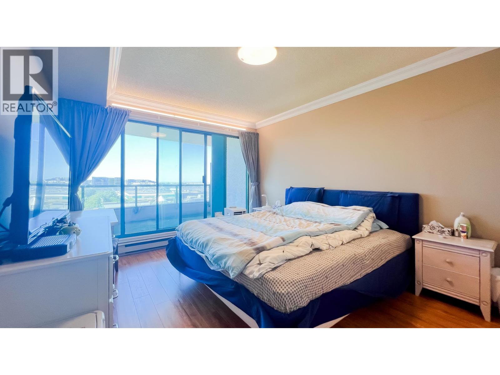 Photo 14 of 1206 8811 Lansdowne Road, Richmond BC
