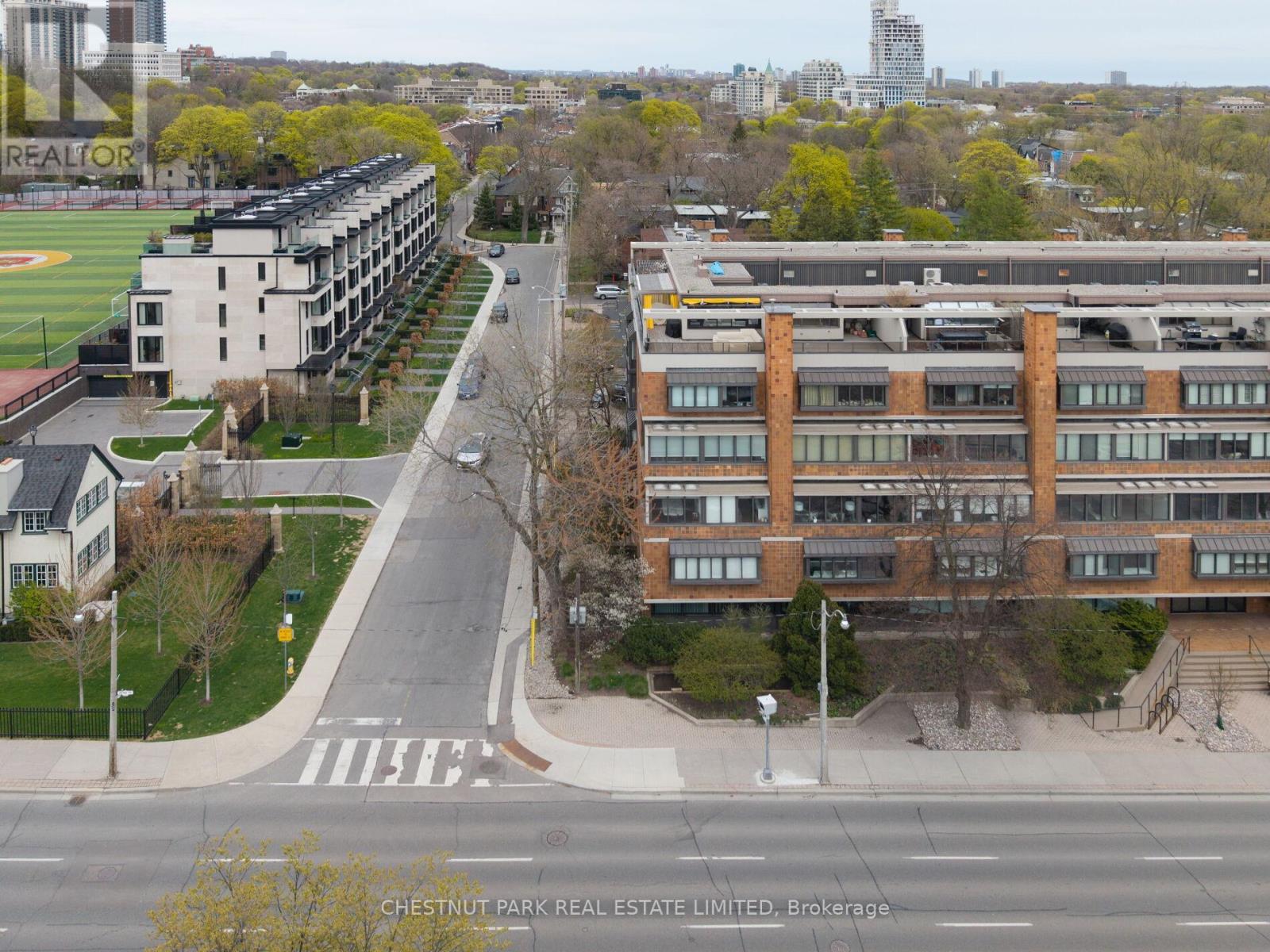 Photo 1 of 203 40 Oaklands Avenue, Toronto ON
