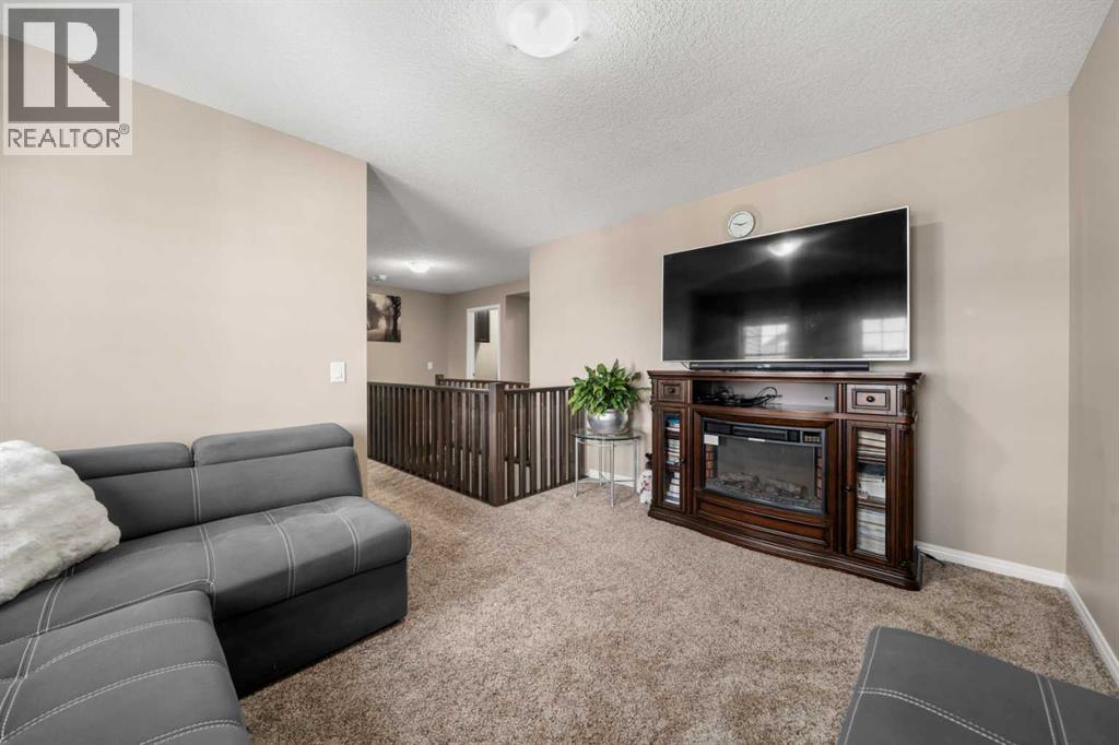 Photo 13 of 353 Windrow Crescent Sw, Airdrie AB