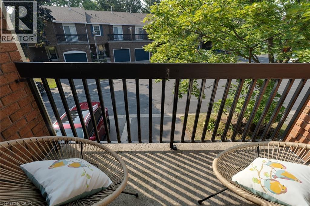 Photo 2 of 1205 Lambs Court Unit 7, Burlington ON