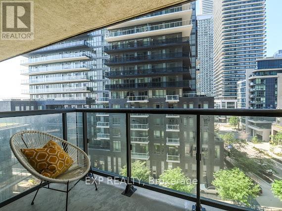 Photo 20 of 602 39 Annie Craig Drive, Toronto ON