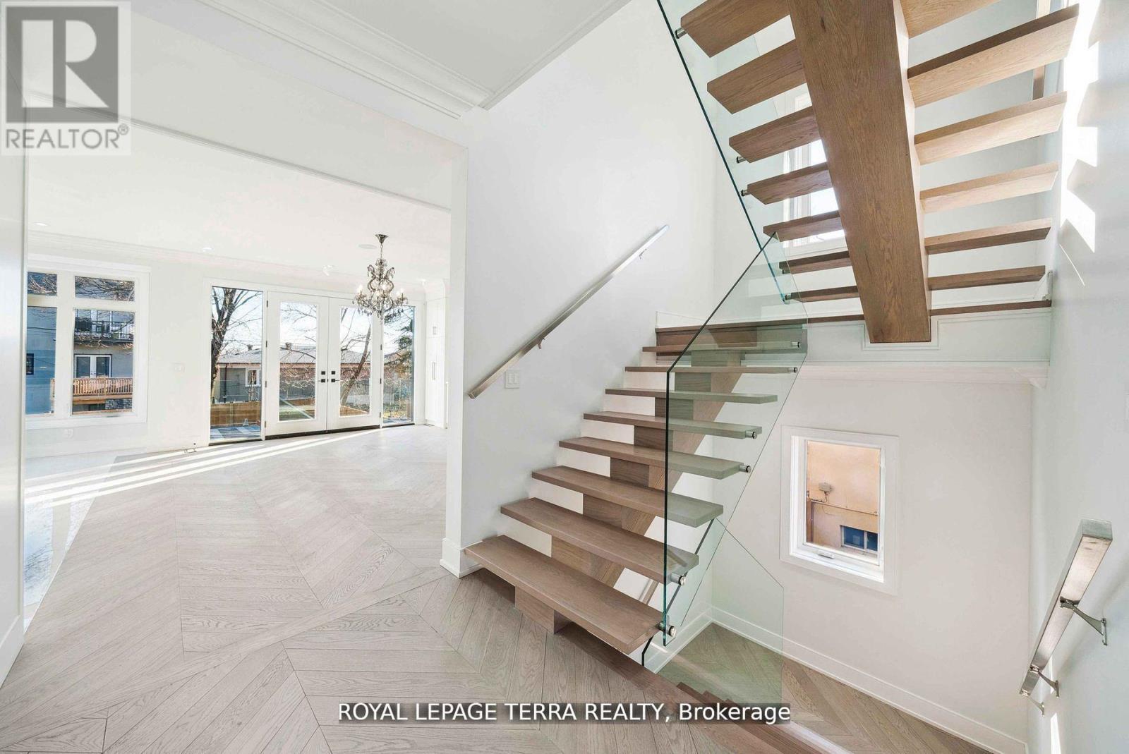 Photo 24 of 309 Ranee Avenue, Toronto ON