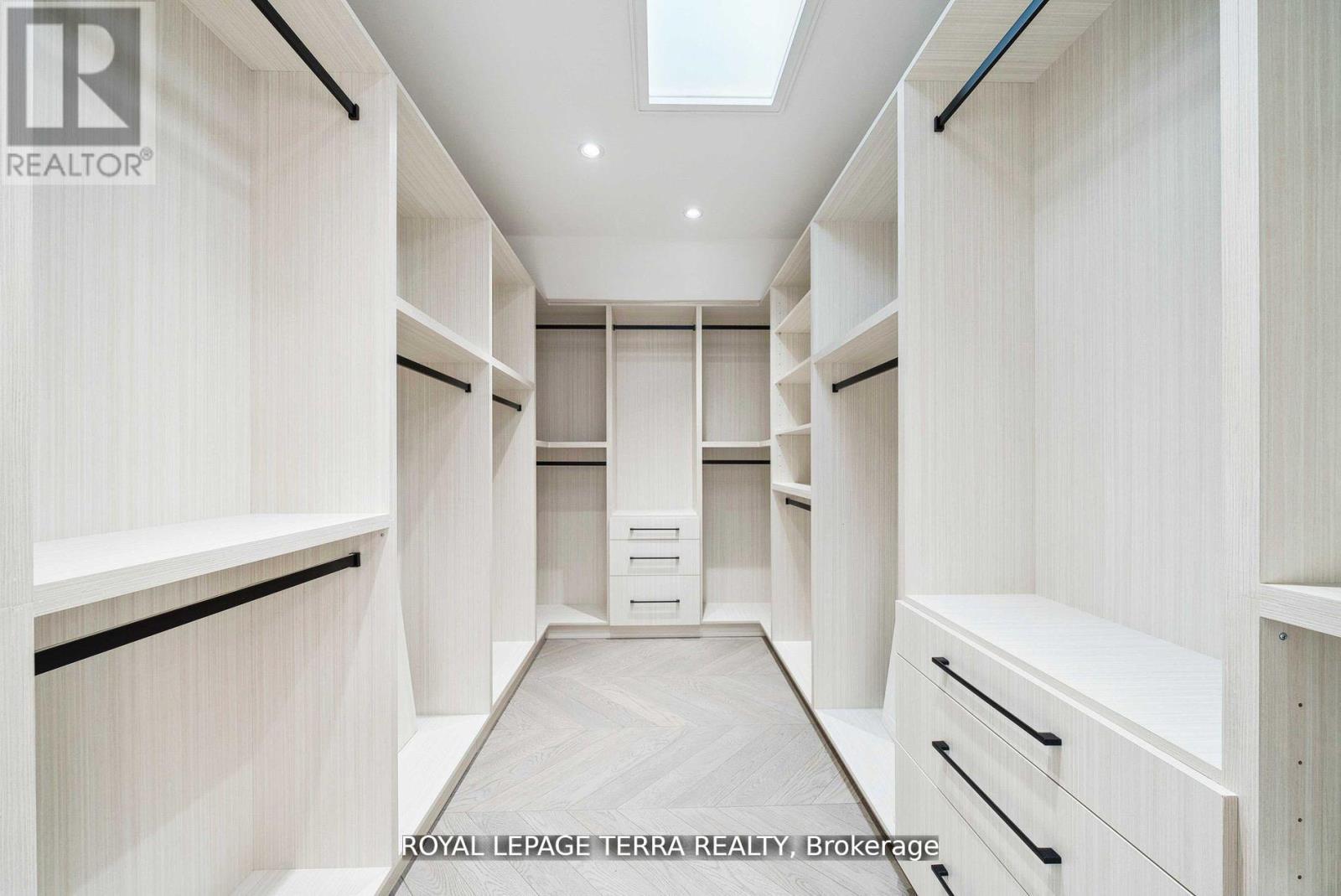 Photo 20 of 309 Ranee Avenue, Toronto ON