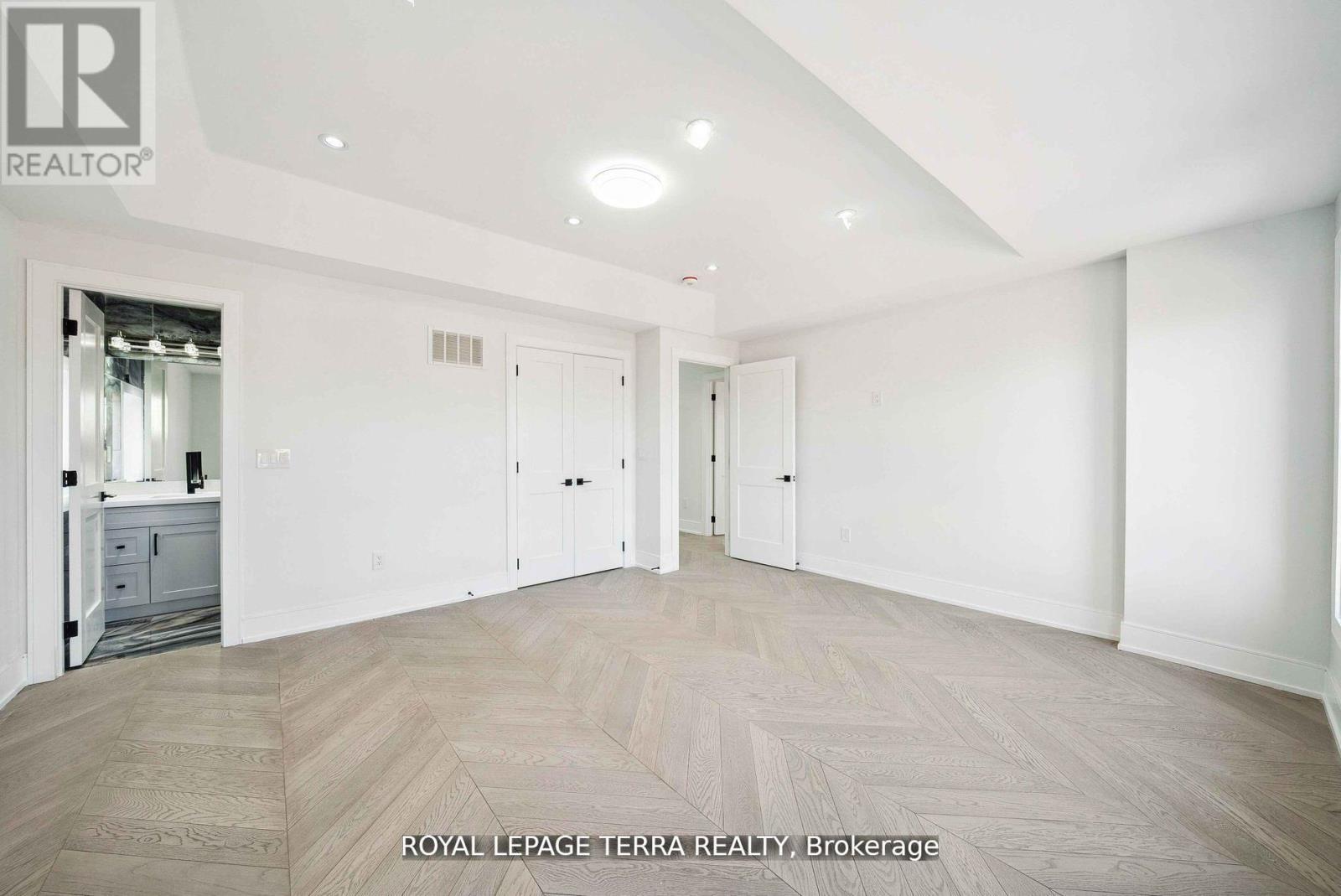 Photo 32 of 309 Ranee Avenue, Toronto ON
