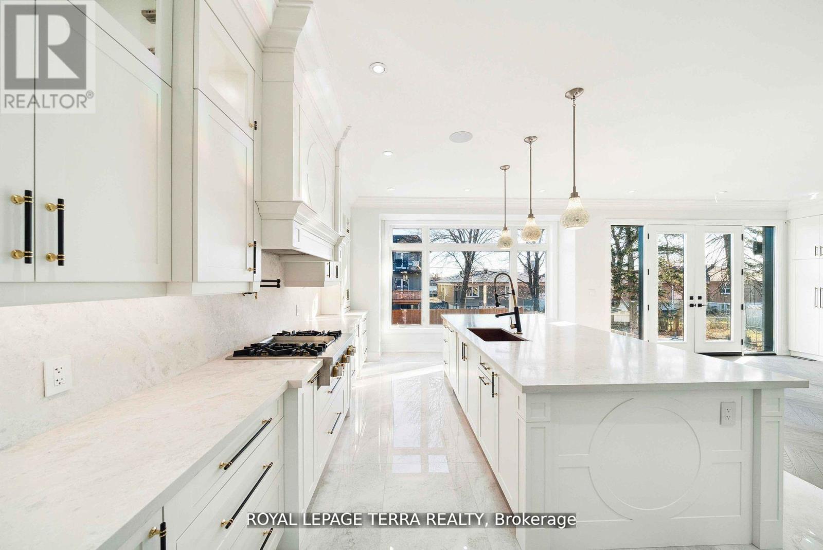 Photo 15 of 309 Ranee Avenue, Toronto ON