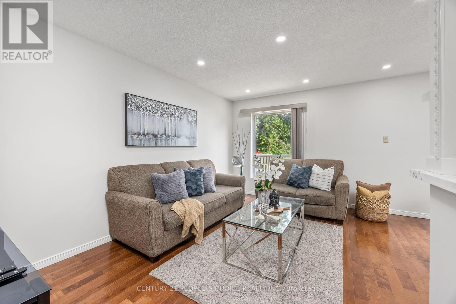 Photo 2 of 23 3500 Glen Erin Drive, Mississauga ON