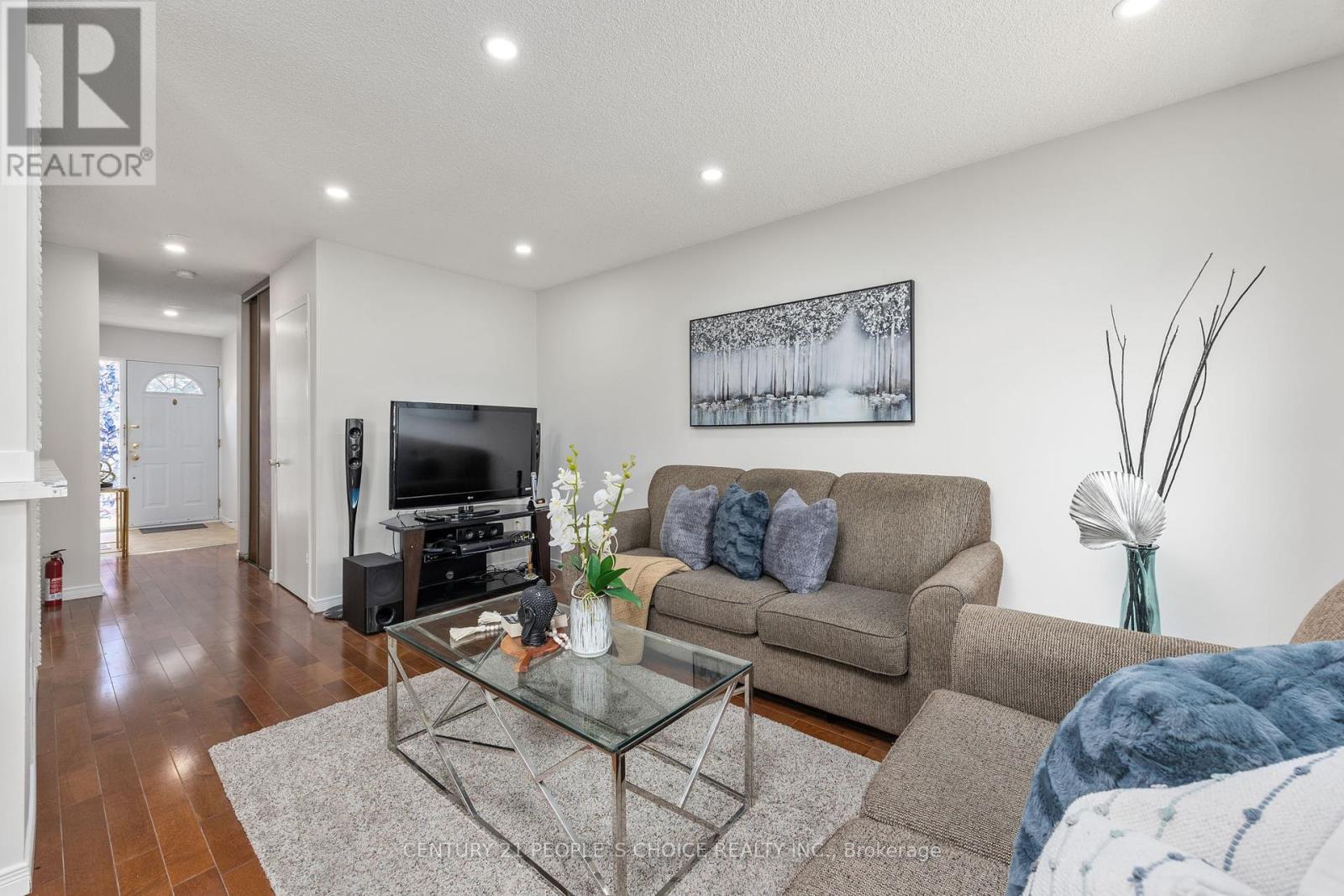 Photo 11 of 23 3500 Glen Erin Drive, Mississauga ON