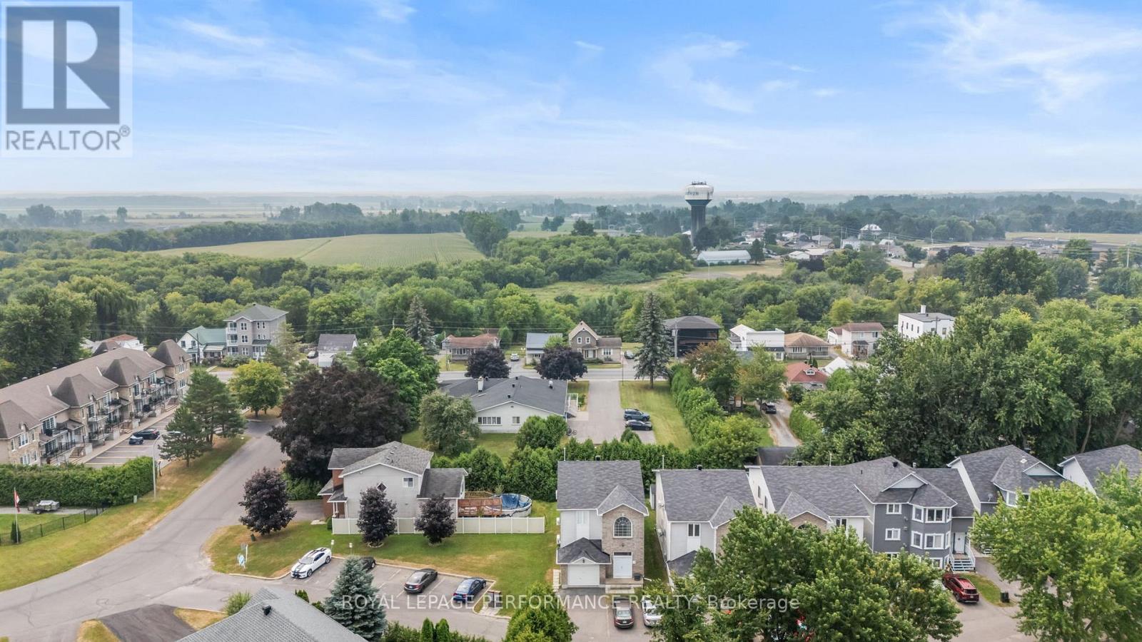 Photo 17 of 1 C 75 Lapointe Boulevard, Russell ON