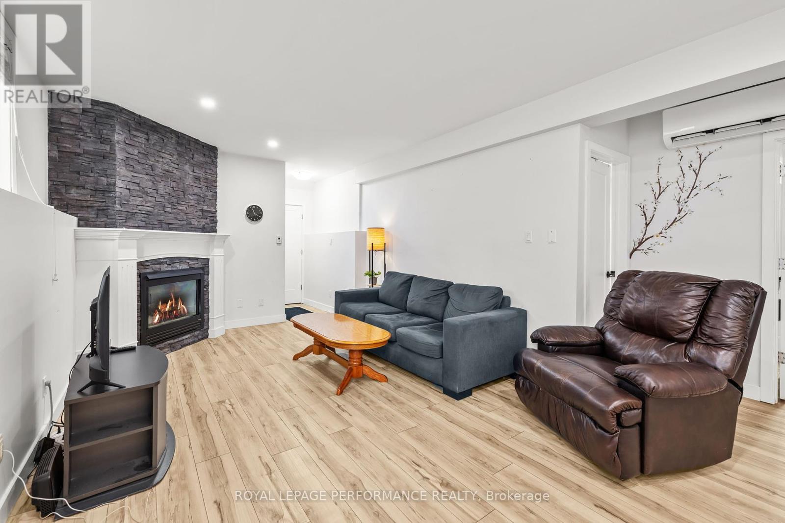 Photo 30 of 1 C 75 Lapointe Boulevard, Russell ON