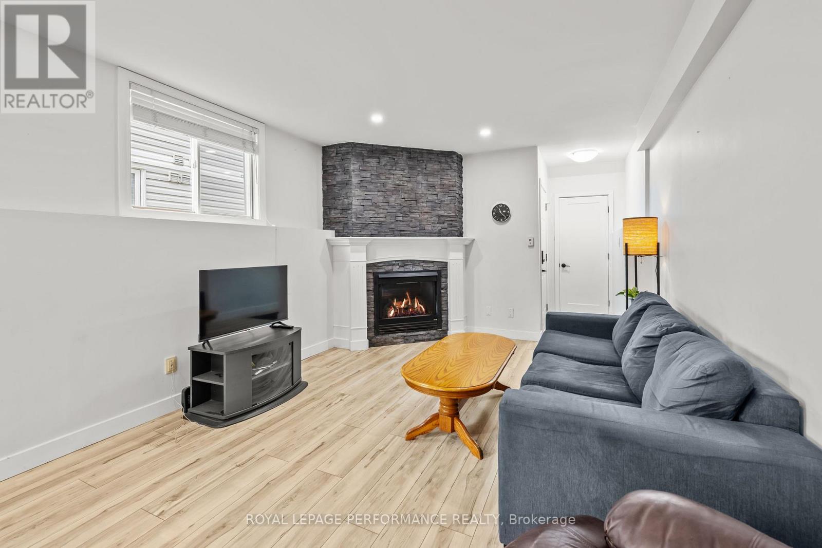 Photo 3 of 1 C 75 Lapointe Boulevard, Russell ON