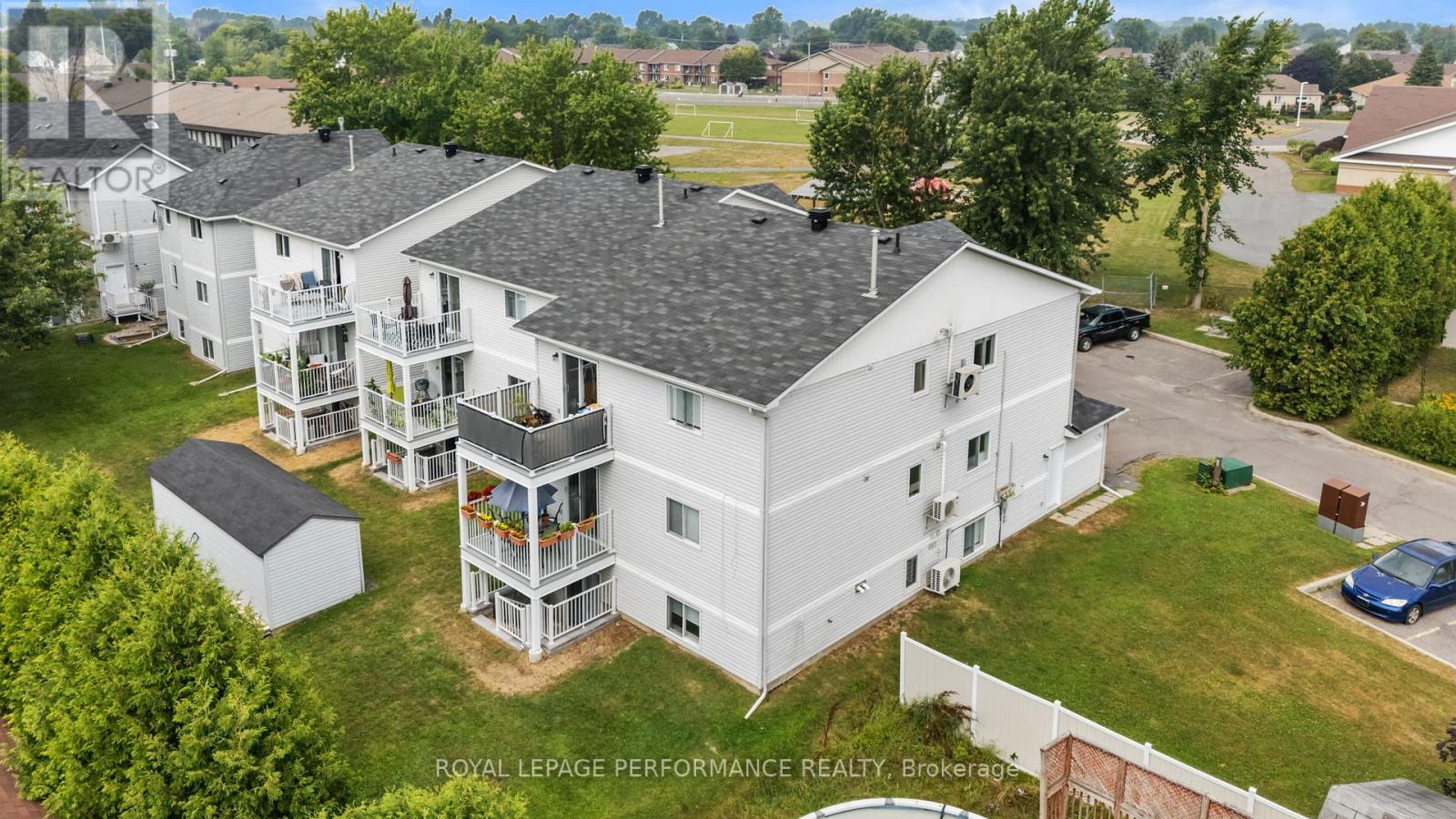 Photo 10 of 1 C 75 Lapointe Boulevard, Russell ON
