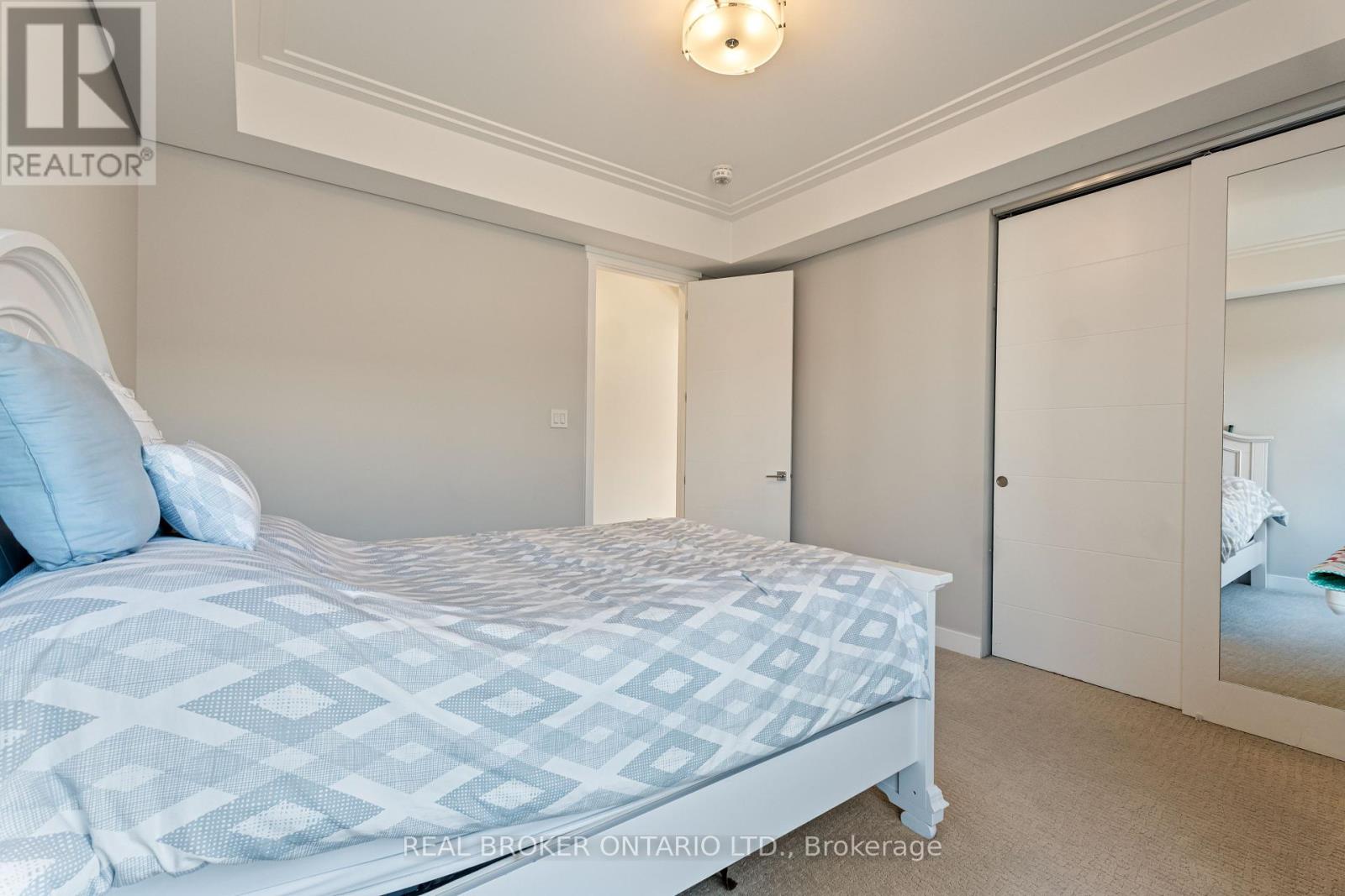 Photo 27 of 69 Donald Street, Ottawa ON