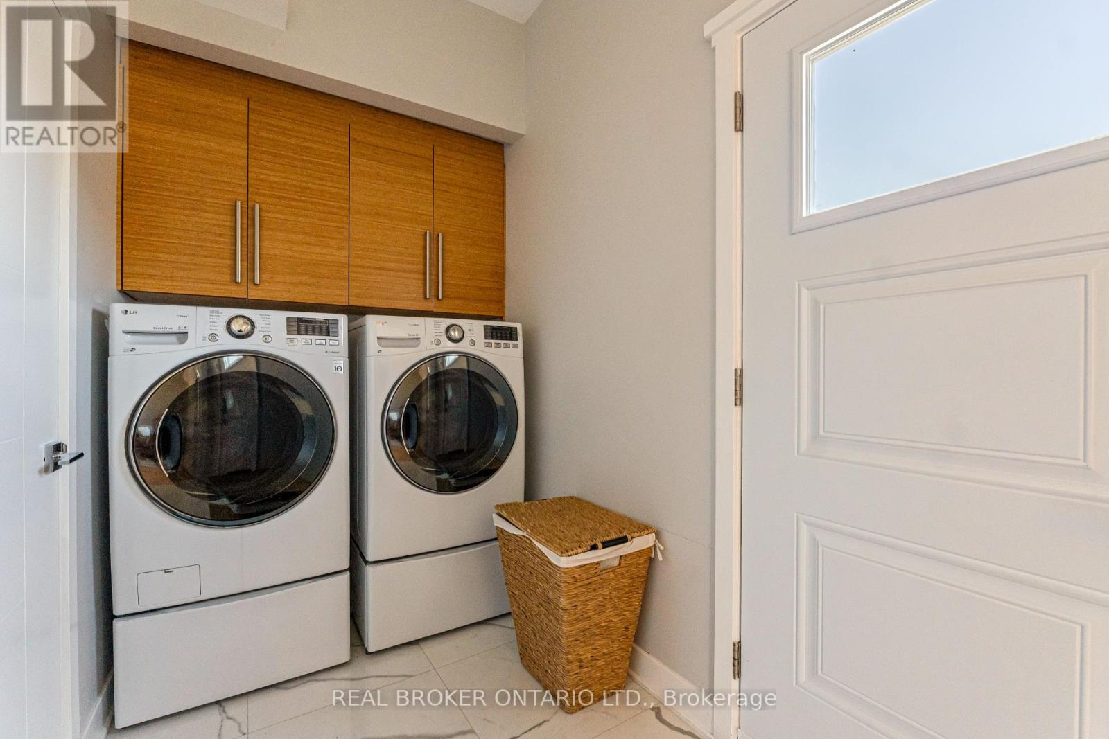 Photo 14 of 69 Donald Street, Ottawa ON