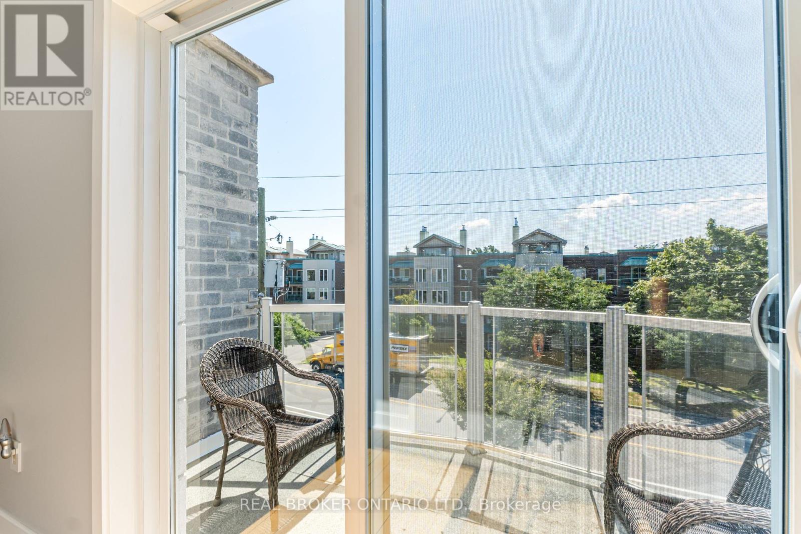 Photo 12 of 69 Donald Street, Ottawa ON
