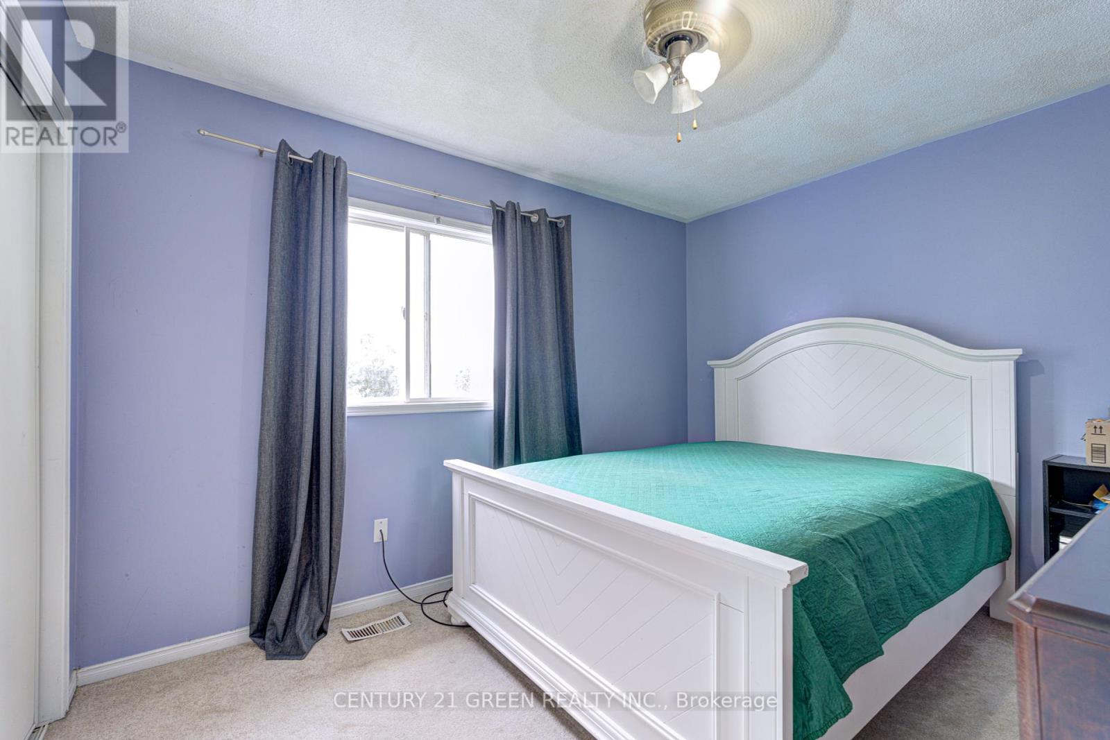 Photo 19 of 3 Desert Sand Drive, Brampton ON