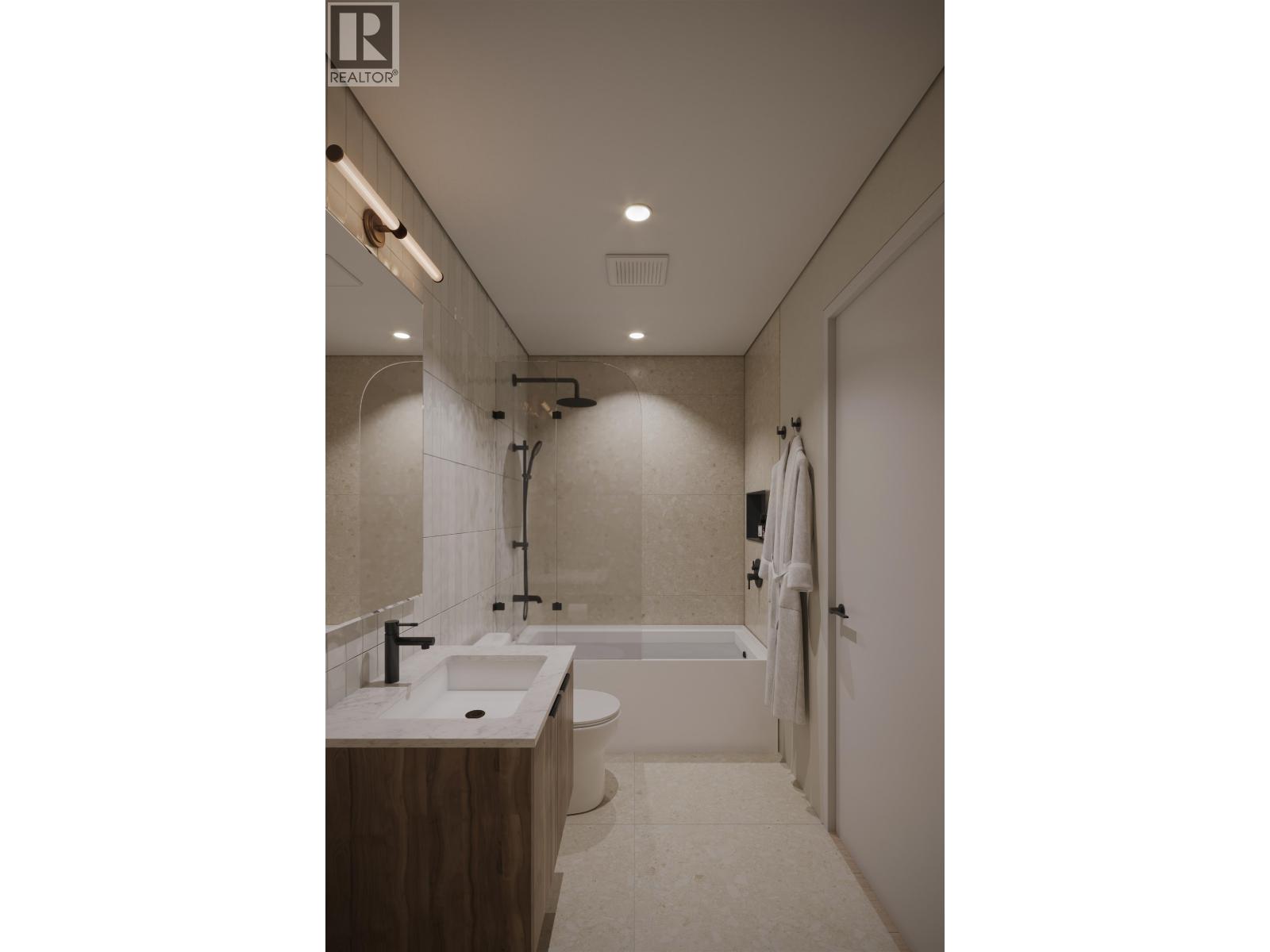 Photo 11 of 2 2333 E 54th Avenue, Vancouver BC