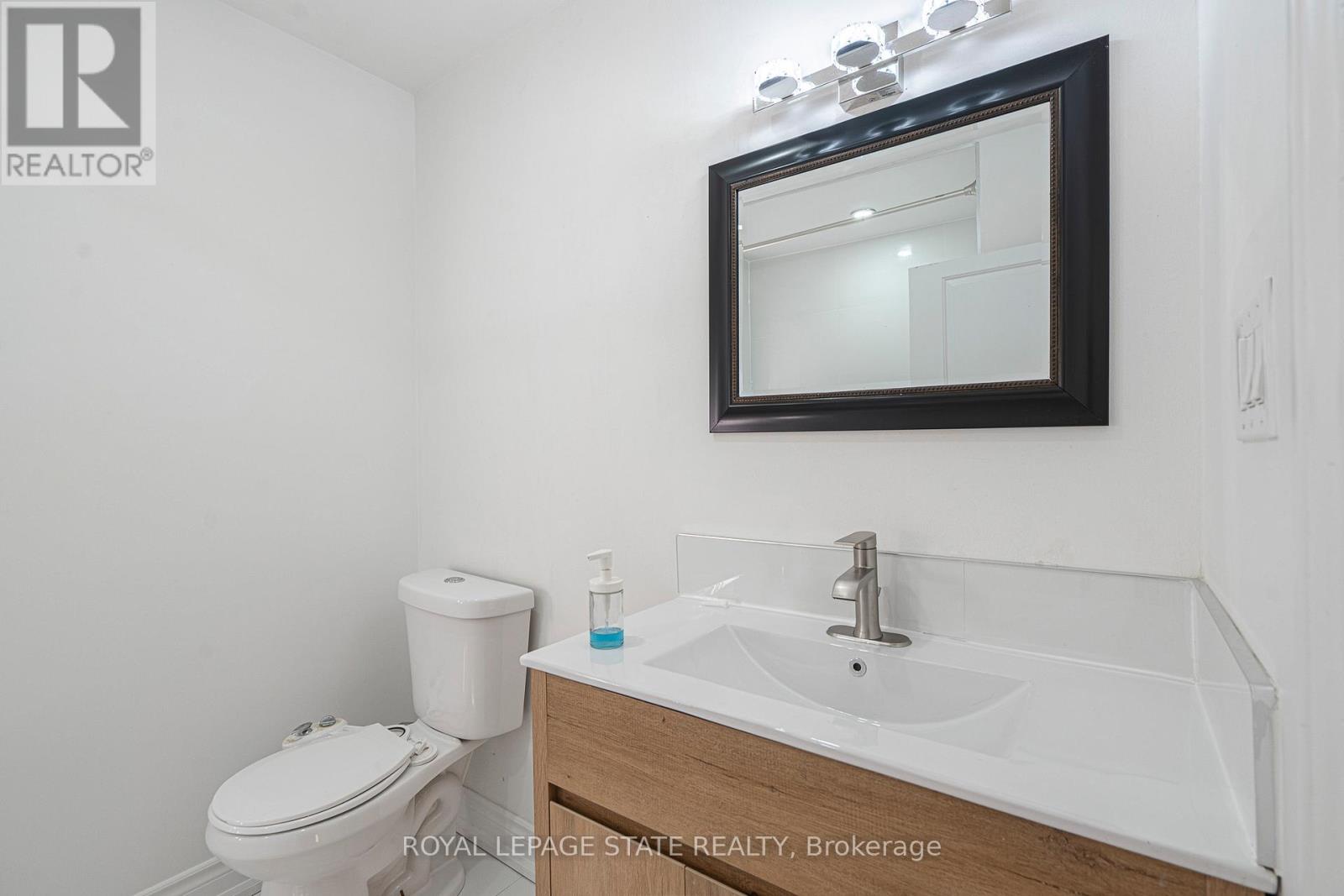 Photo 18 of 36 Spadina Avenue, Hamilton ON