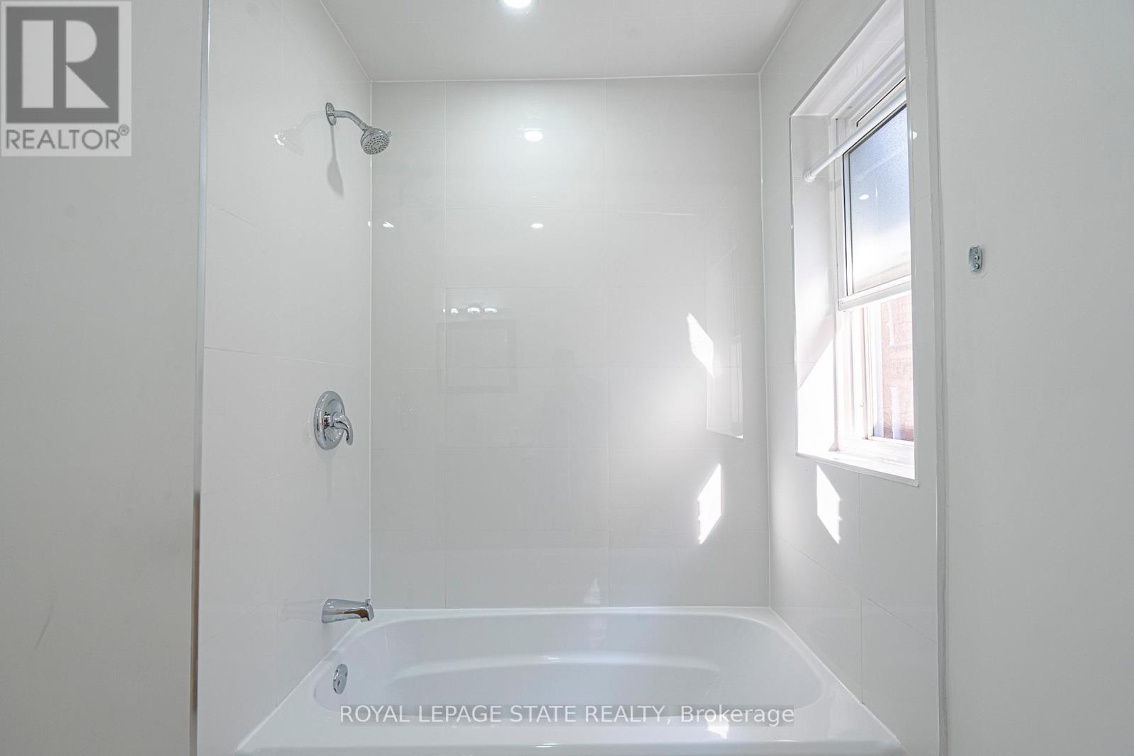 Photo 39 of 36 Spadina Avenue, Hamilton ON