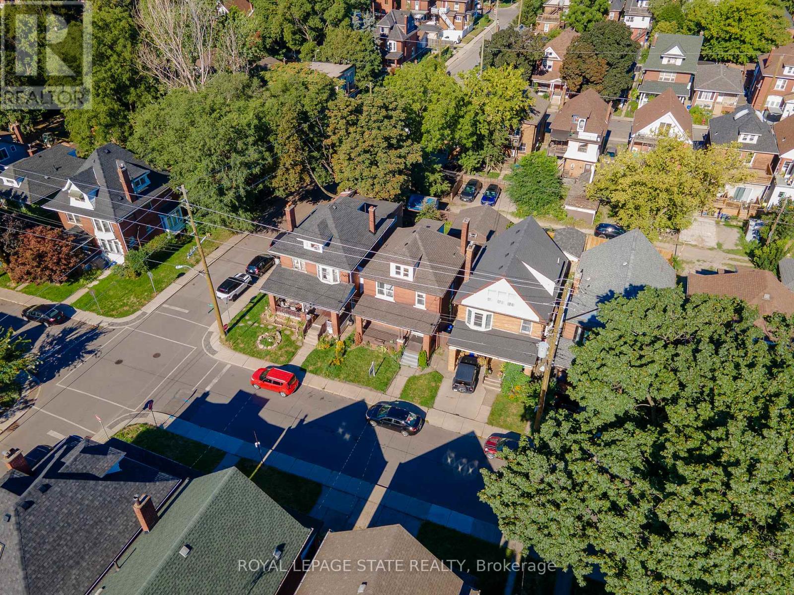 Photo 17 of 36 Spadina Avenue, Hamilton ON