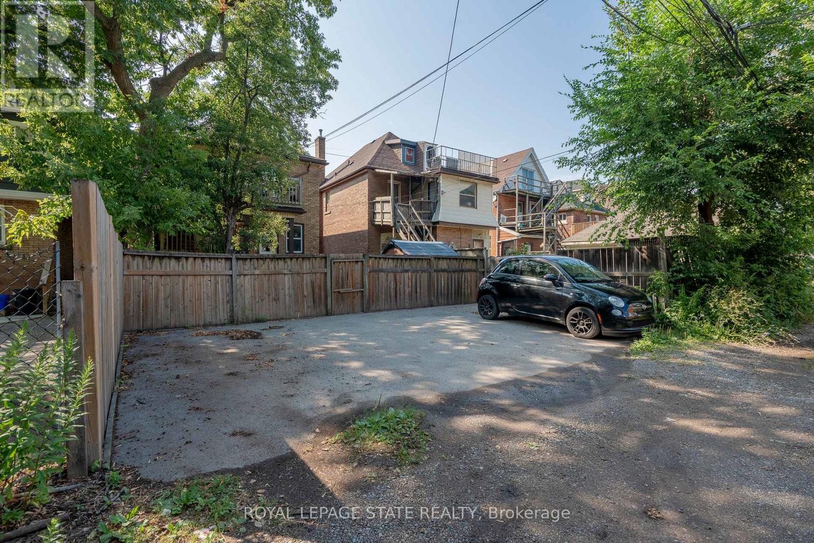 Photo 27 of 36 Spadina Avenue, Hamilton ON