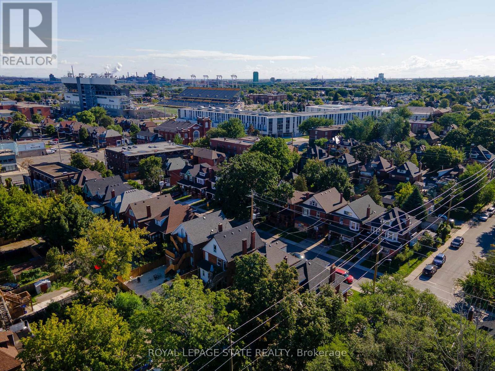 Photo 15 of 36 Spadina Avenue, Hamilton ON