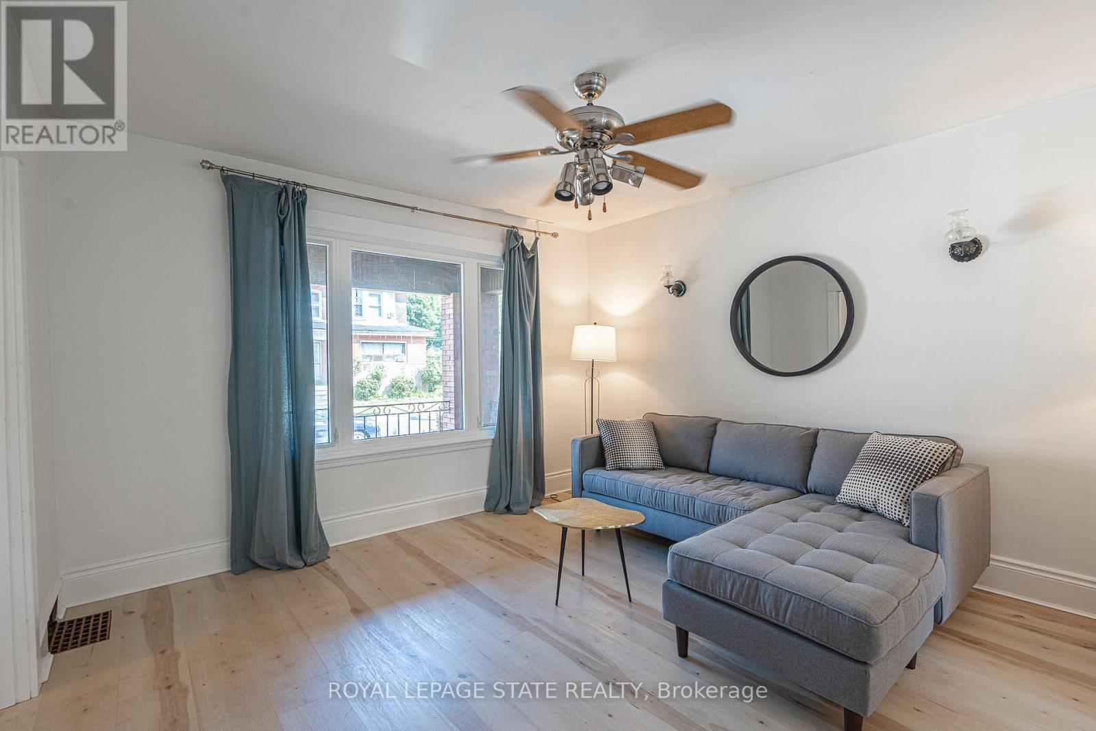 Photo 1 of 36 Spadina Avenue, Hamilton ON