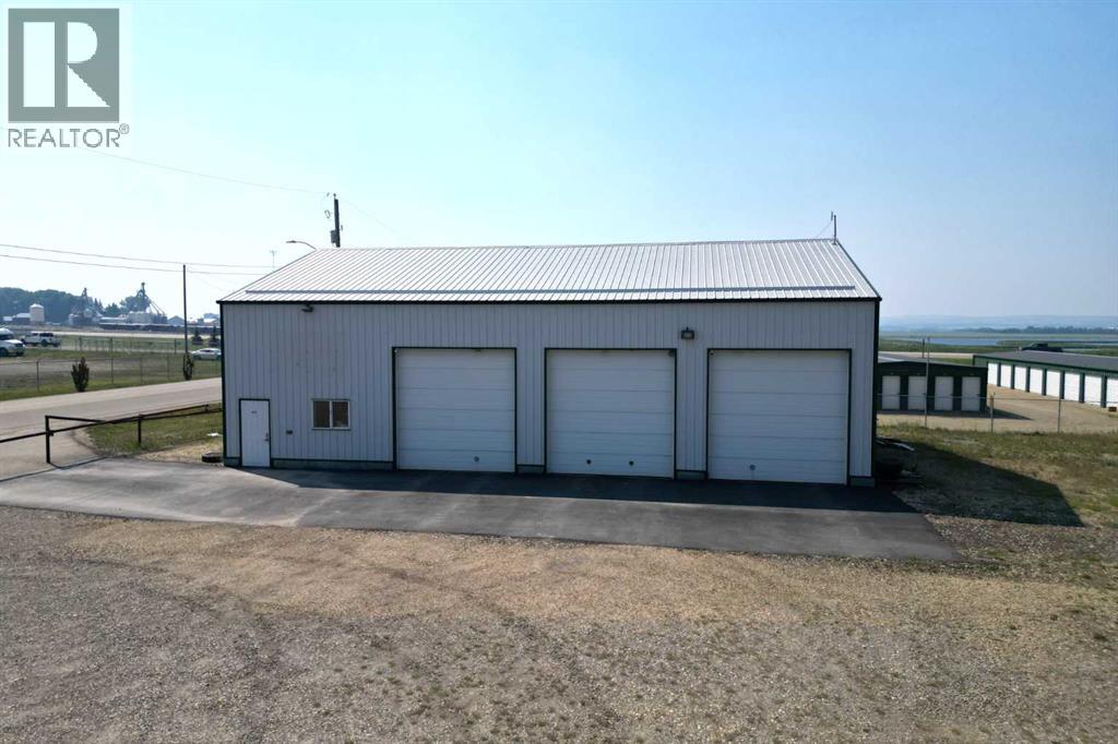 Photo 24 of 4806 52nd Street, Bentley AB