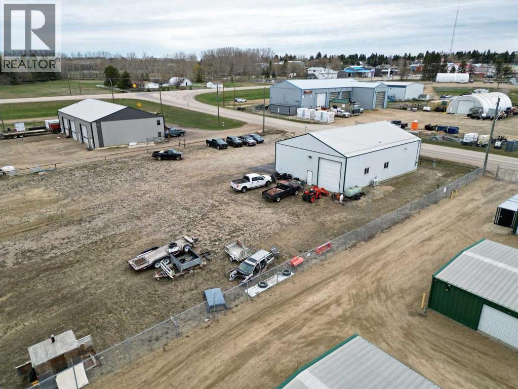 Photo 5 of 4806 52nd Street, Bentley AB