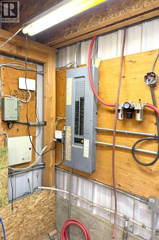 Photo 7 of 4806 52nd Street, Bentley AB