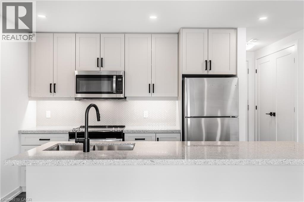 Photo 4 of 243 Burke Street, Waterdown ON