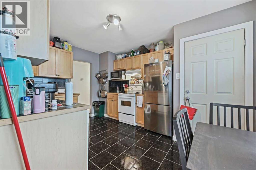 Photo 5 of 2311 16 Street Sw, Calgary AB