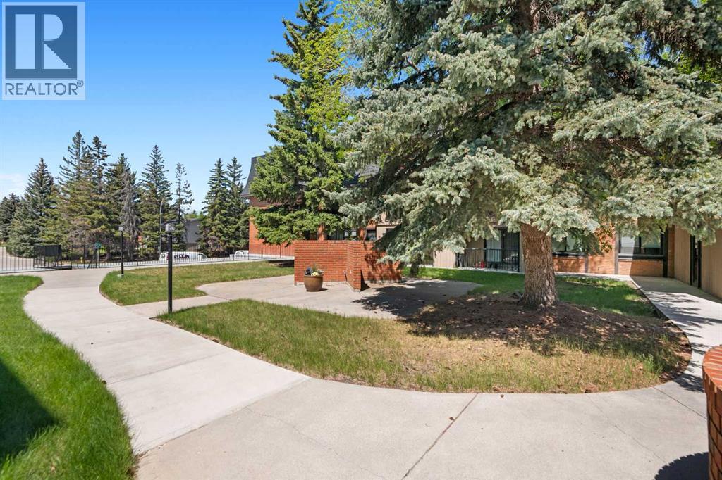 Photo 8 of 3201 4001 C 49 Street Nw, Calgary AB