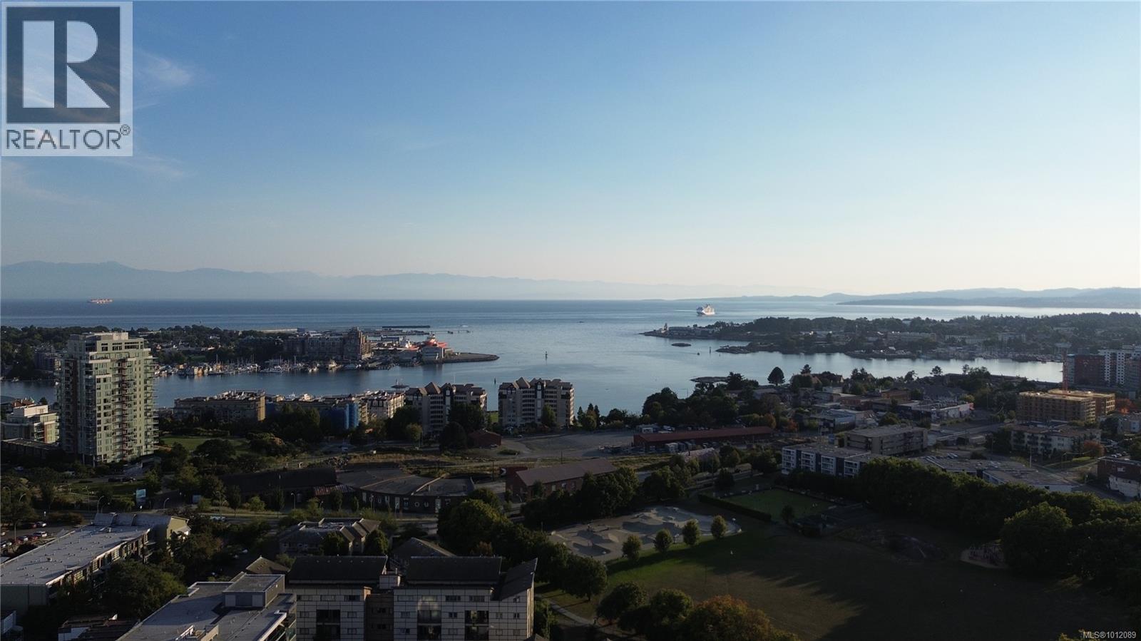 Photo 3 of 1205 160 Wilson St, Victoria BC