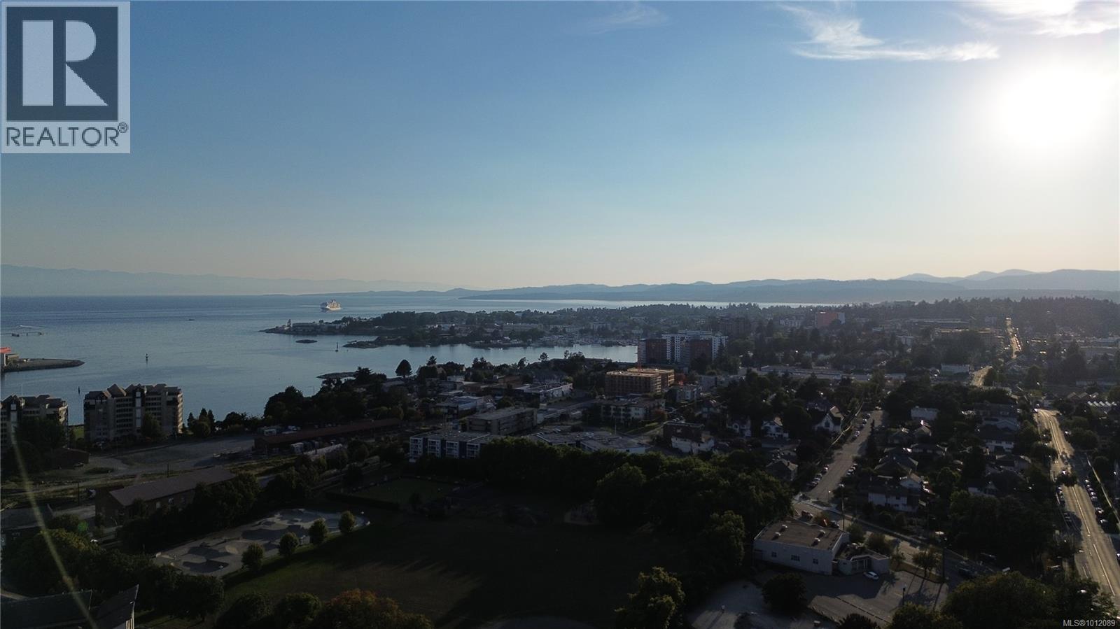 Photo 5 of 1205 160 Wilson St, Victoria BC