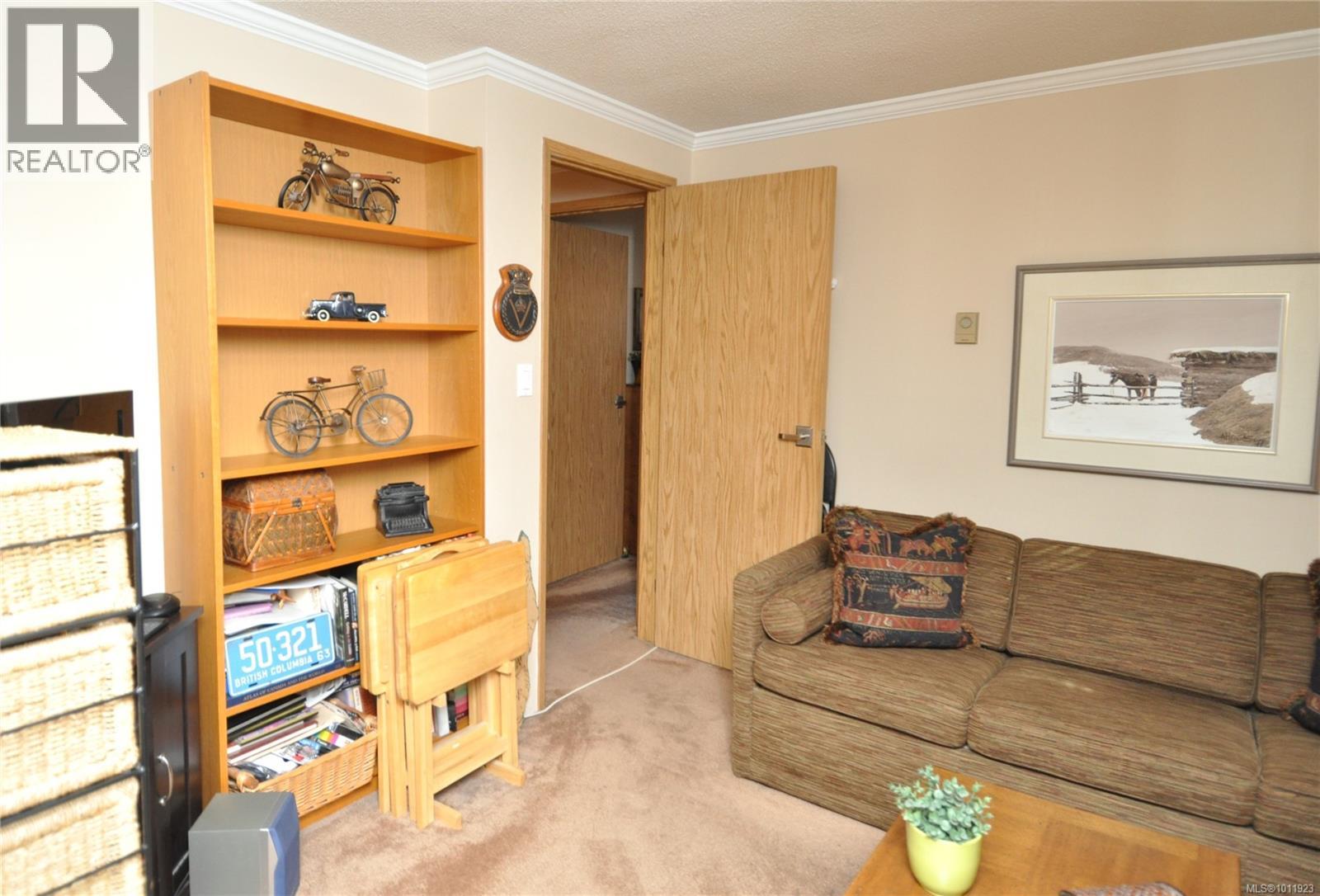 Photo 21 of 303 1068 Tolmie Ave, Saanich BC