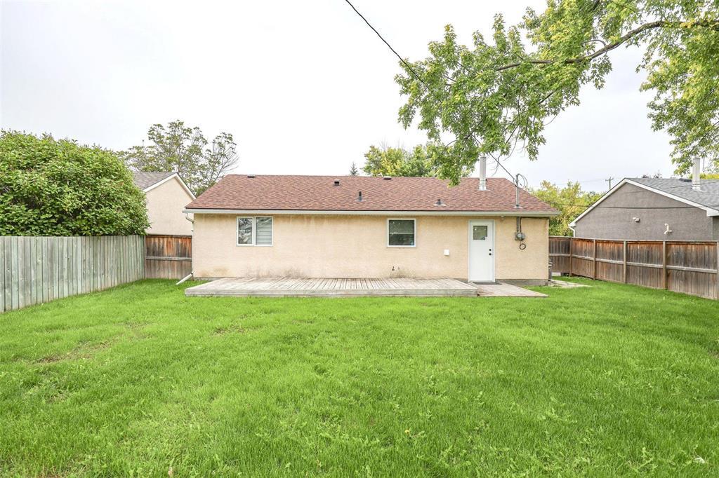 Photo 30 of 74 Cornwall Boulevard, Winnipeg MB