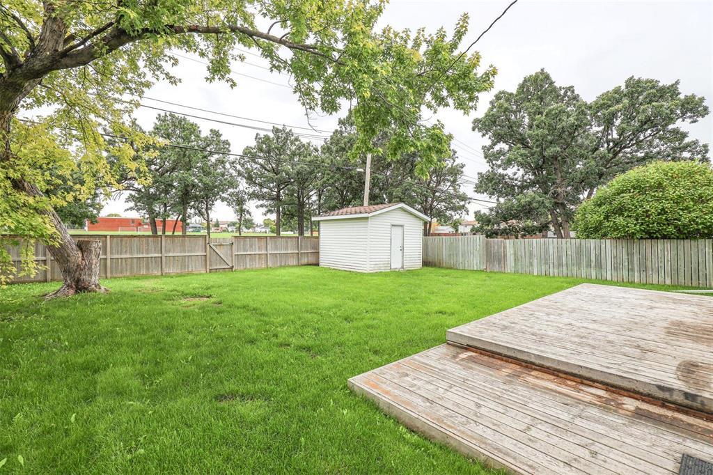 Photo 27 of 74 Cornwall Boulevard, Winnipeg MB