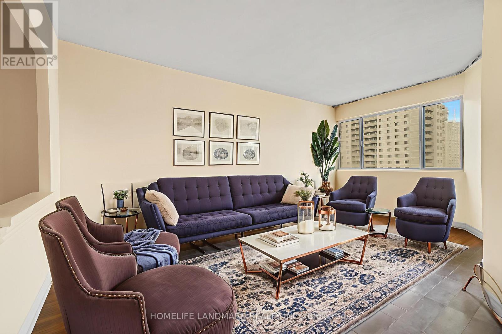 Photo 23 of 910 50 Elm Drive E, Mississauga ON