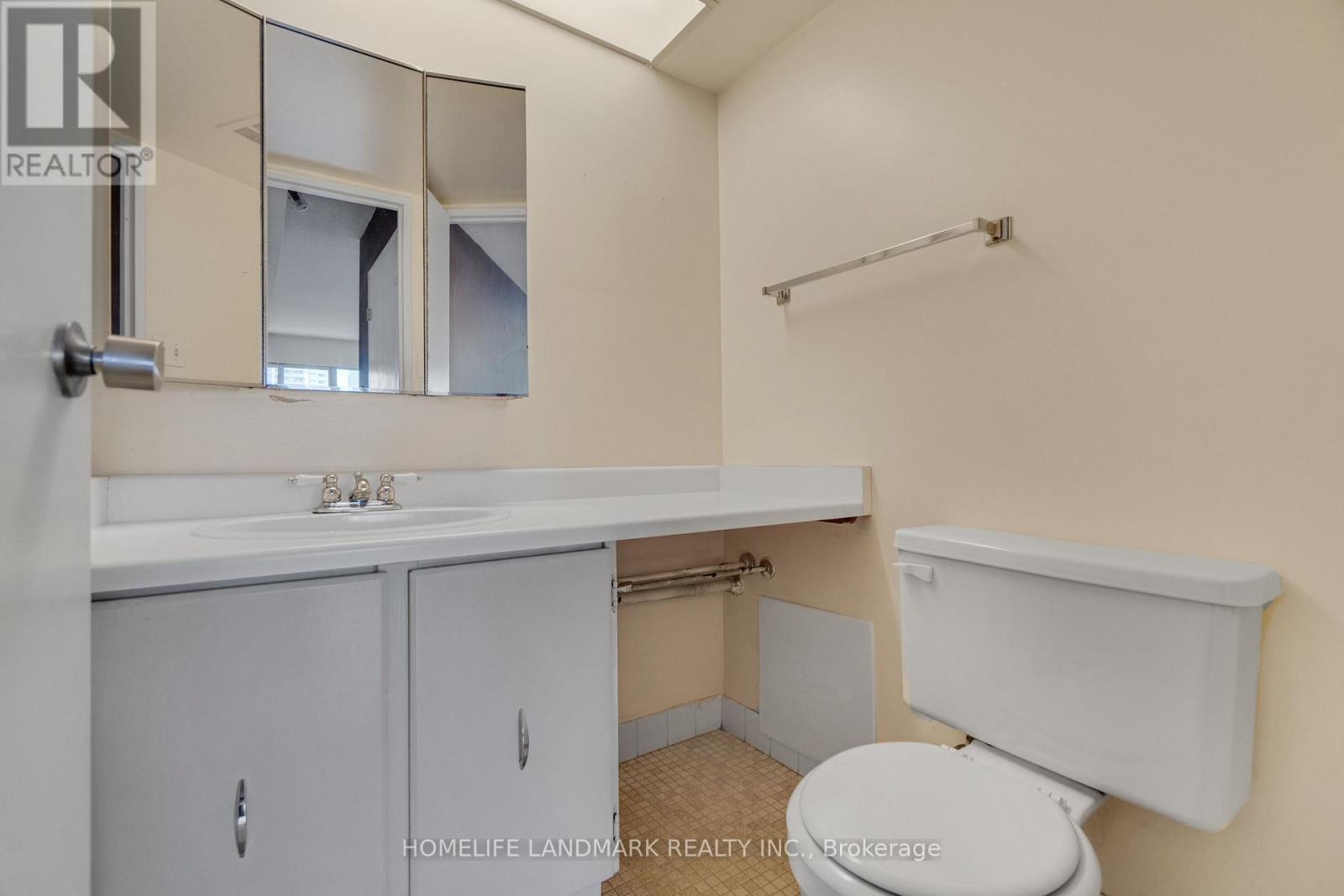 Photo 37 of 910 50 Elm Drive E, Mississauga ON