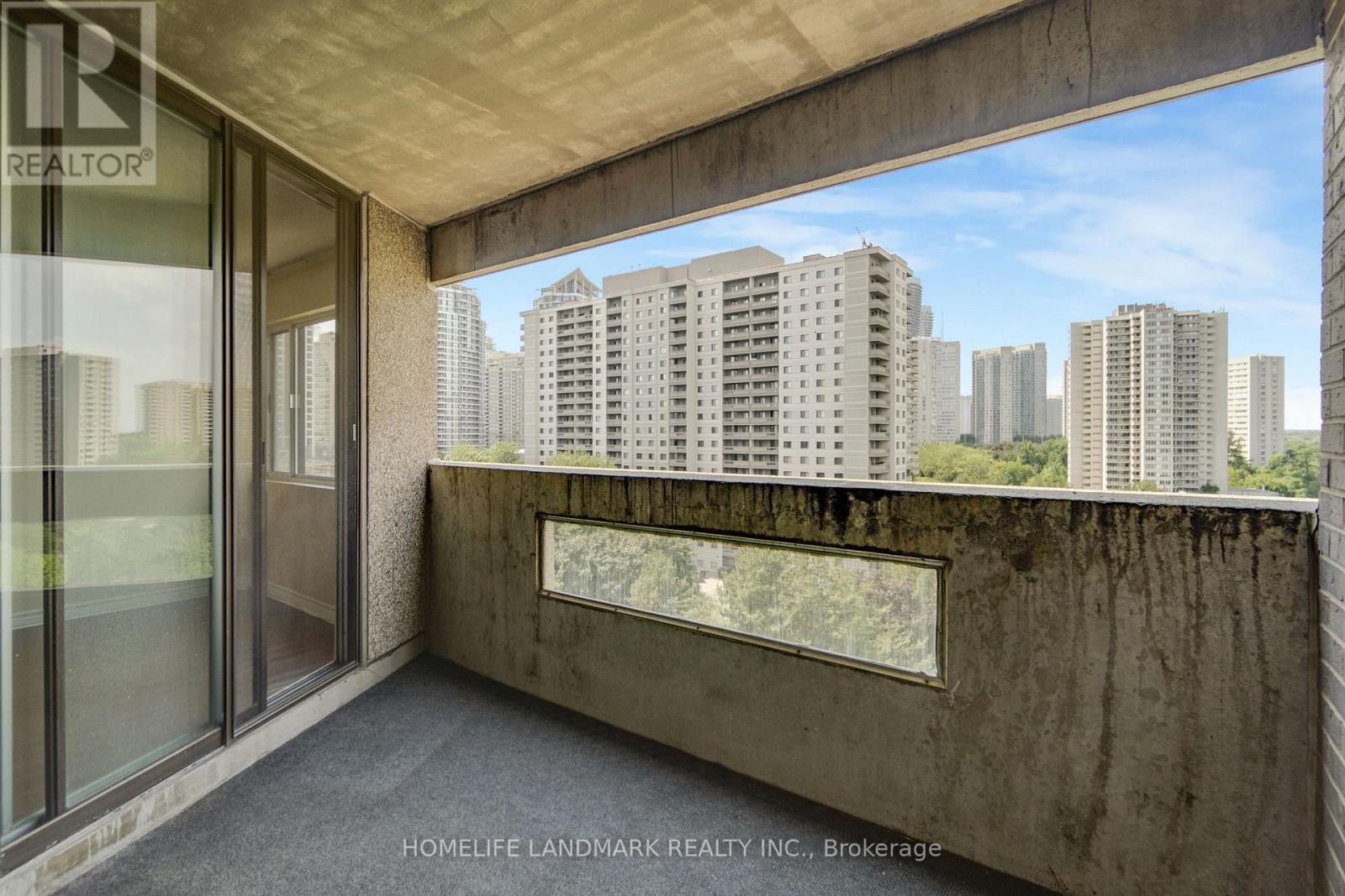 Photo 14 of 910 50 Elm Drive E, Mississauga ON