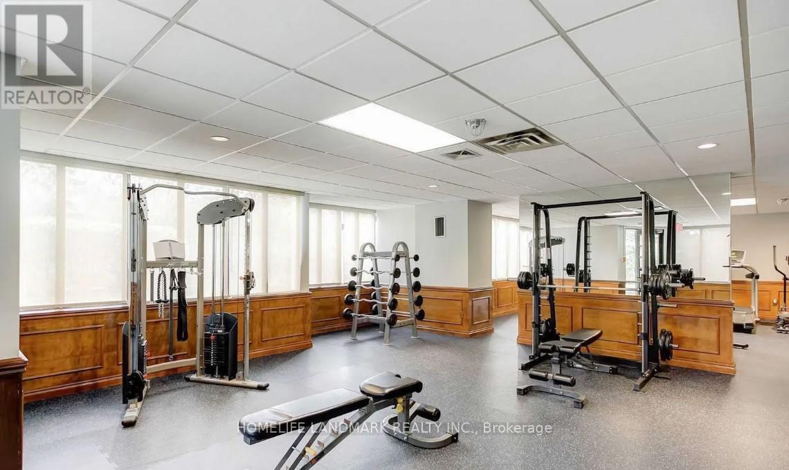Photo 9 of 910 50 Elm Drive E, Mississauga ON
