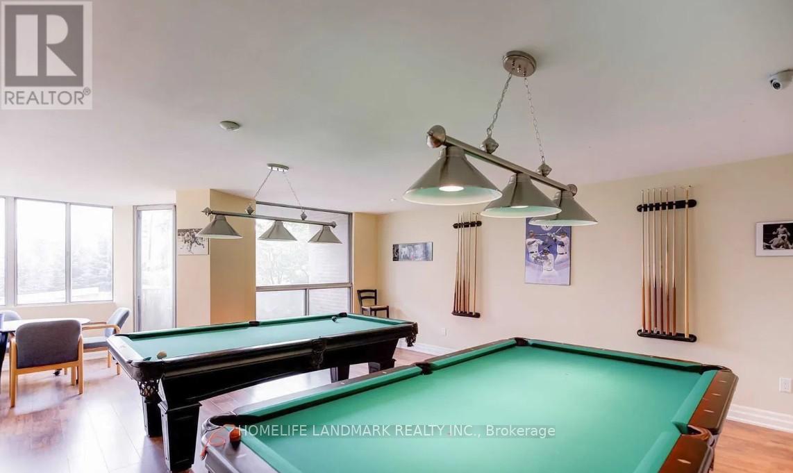 Photo 5 of 910 50 Elm Drive E, Mississauga ON