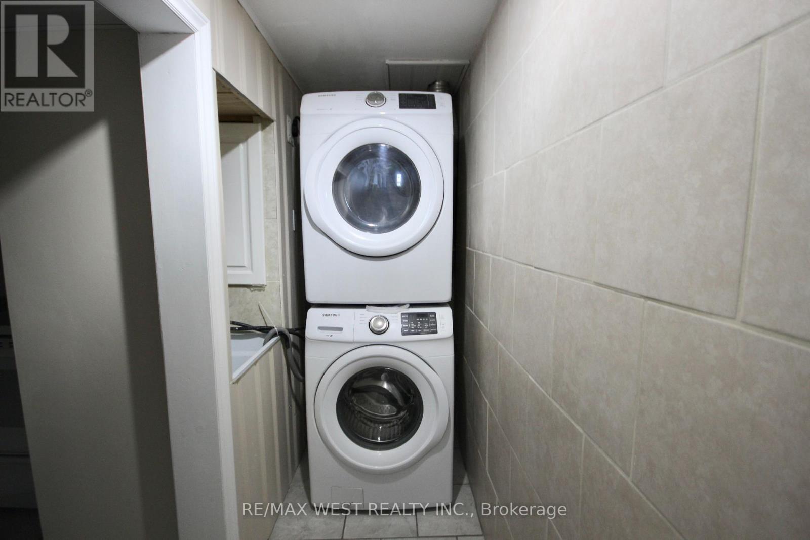 Photo 25 of 7139 Darcel Avenue, Mississauga ON